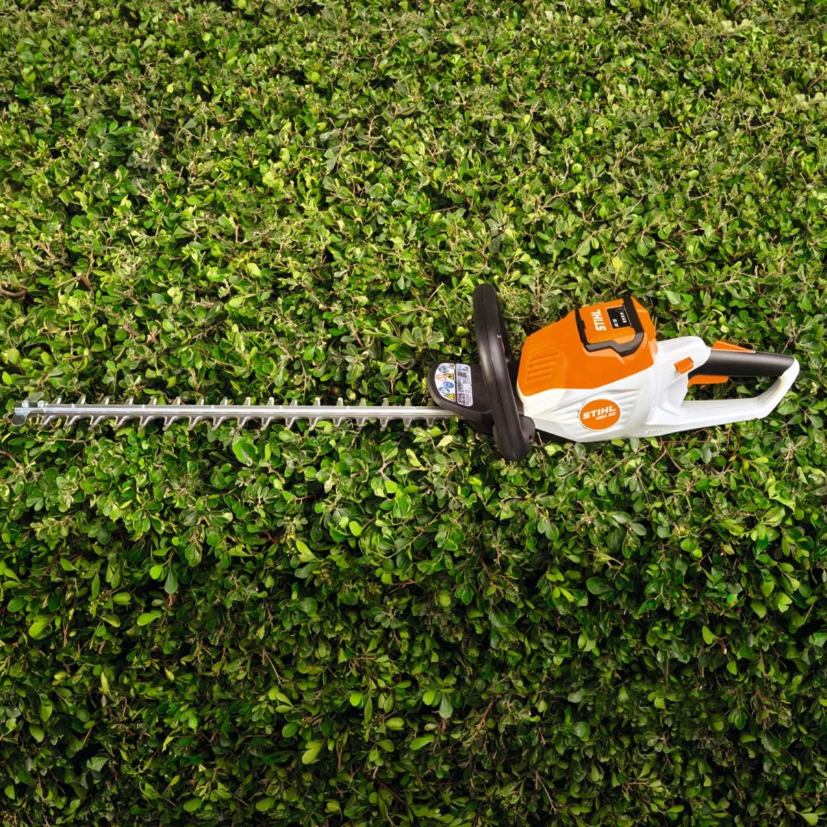 Foarfecă de tuns gard viu de închiriat cu acumulator  STIHL HSA50 - imagine 2